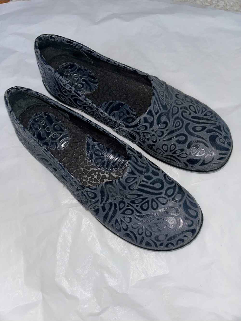 BOC Clog Shoe Born Black/Navy Paisley Leather Suede Wedge Slip On Size 8